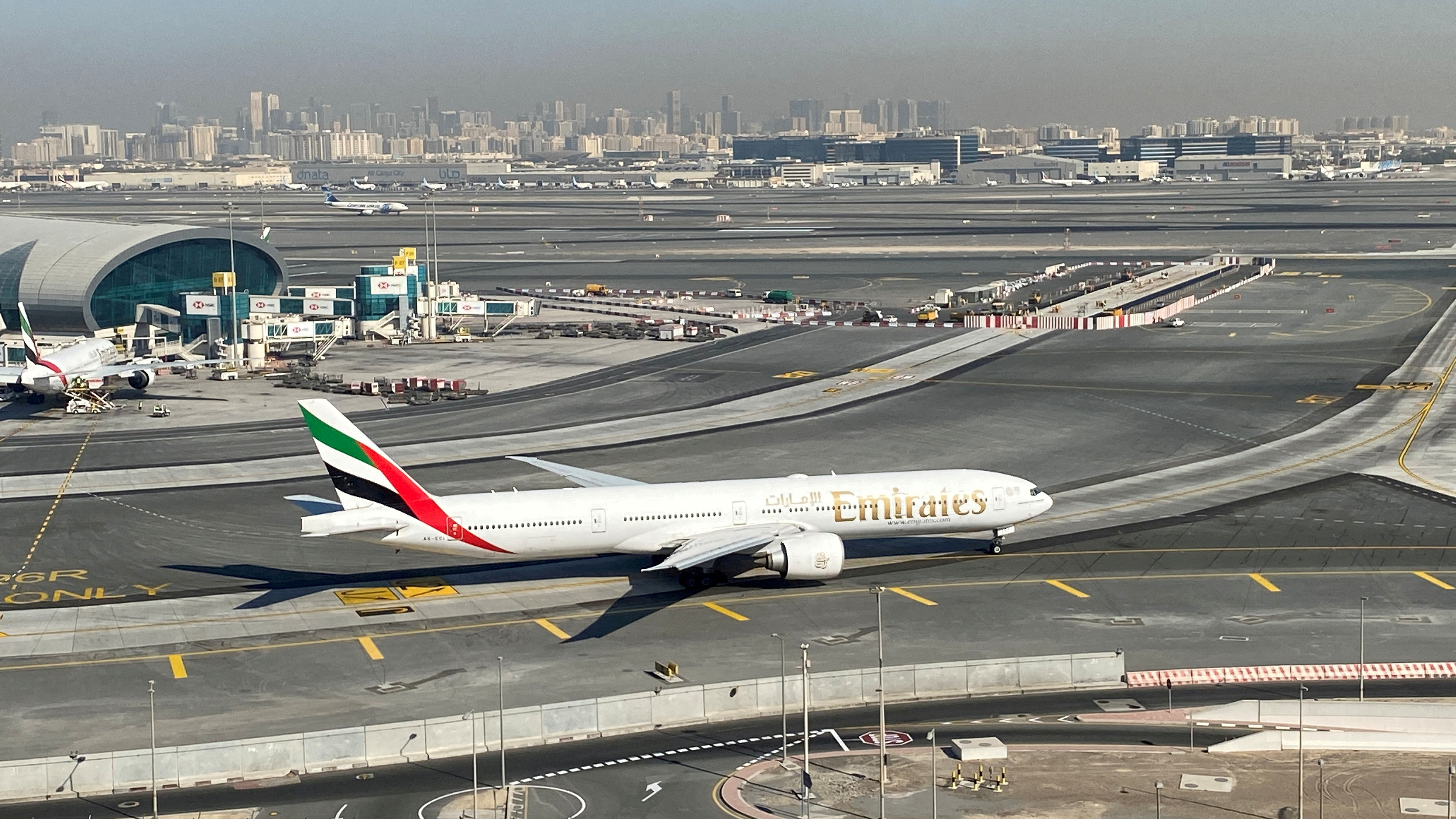 Emirates airliners are seen on the tarmac in a general view of Dubai International Airport in Dubai, United Arab Emirates. /Reuters
