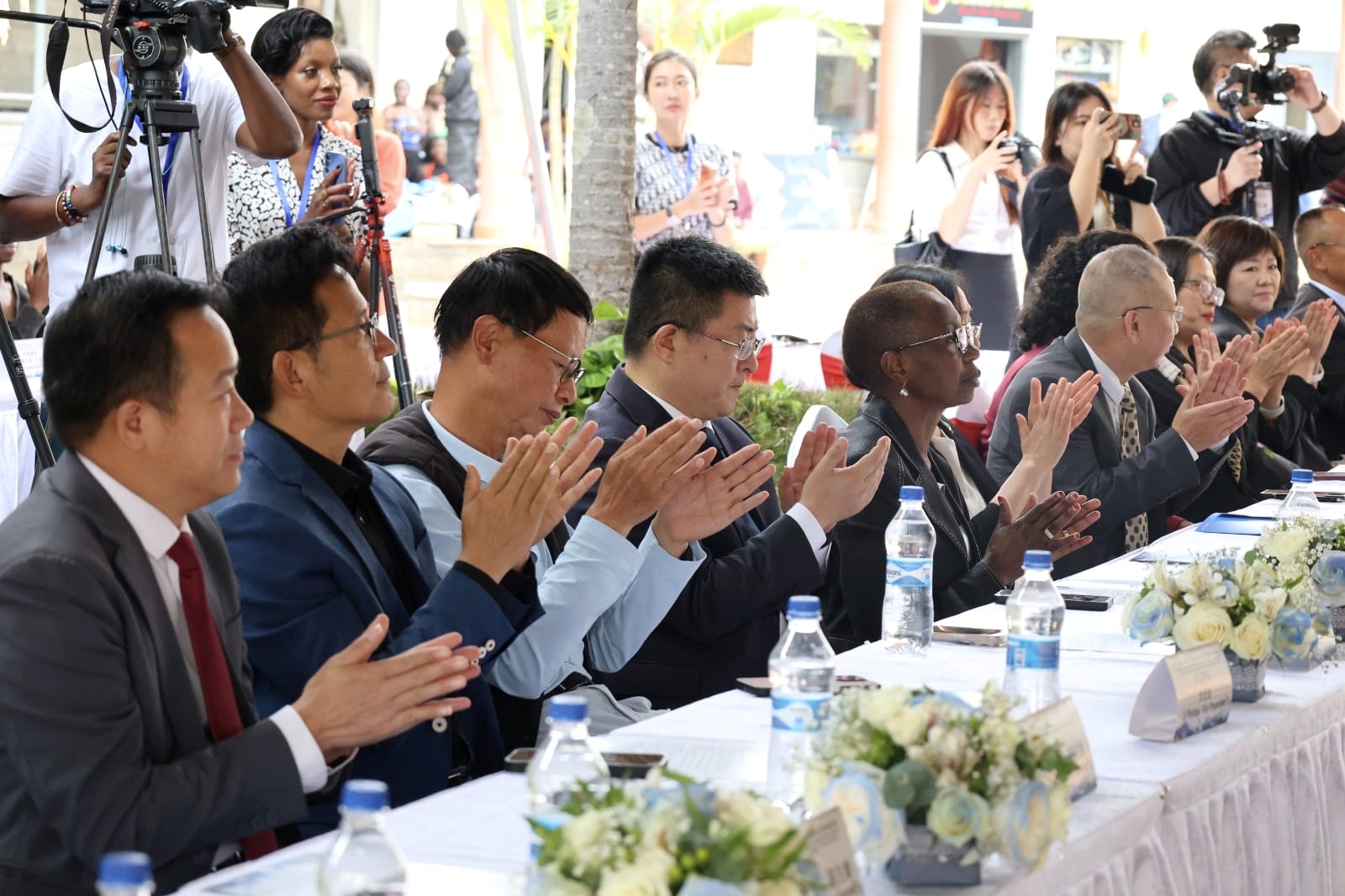 Attendees greet performances with applause at the National Museum of Kenya on December 19, 2025. /CGTN Africa
