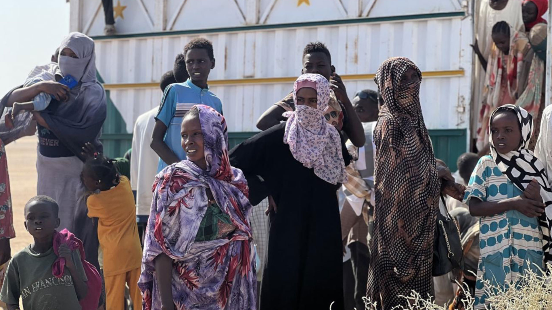 Displaced Sudanese families shelter at the newly established Al-Afadh camp in Al Dabbah after fleeing Al-Fasher and other conflict zones in North Darfur following the Rapid Support Forces' (RSF) takeover of the city, on November 6, 2025. /CFP