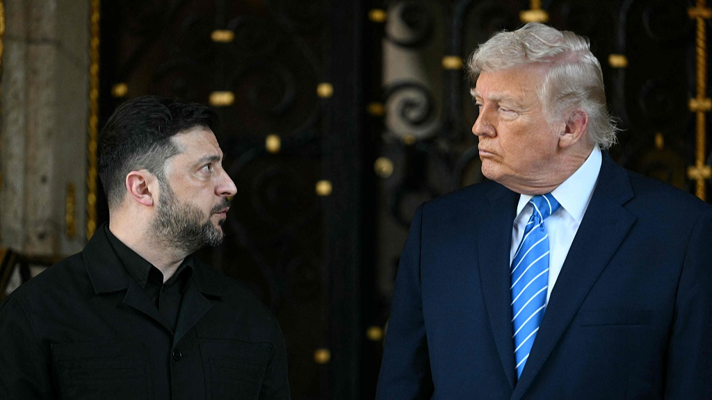 U.S. President Donald Trump meets Ukraine's President Volodymyr Zelenskyy at the Mar-a-Lago Club in Palm Beach, Florida, on Sunday, December 28, 2025. /CFP. 