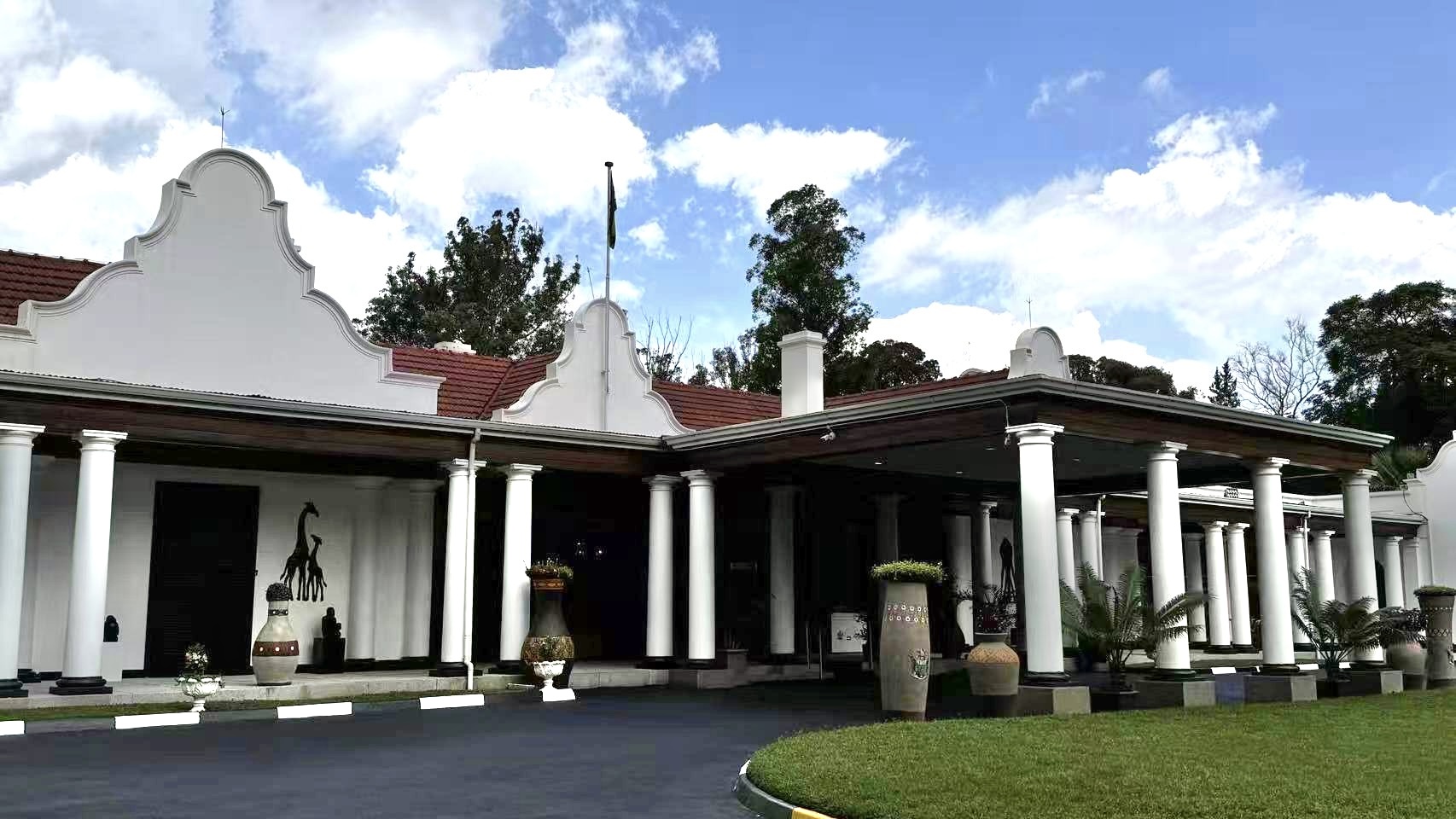 State House, the official residence of the President of Zimbabwe, visited by Chinese Ambassador Zhou Ding, February 26, 2026. /Photo by CMG reporter Tang Ye