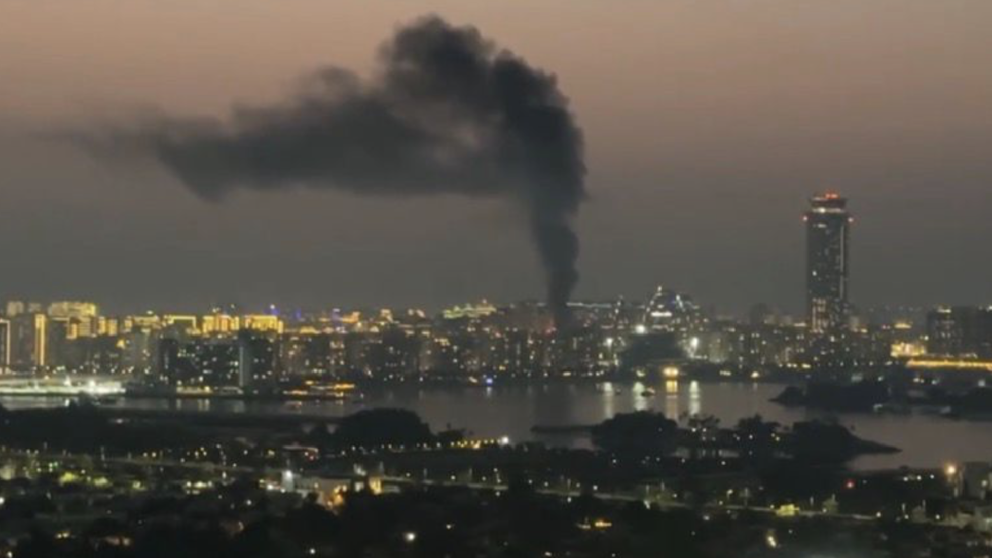 CMG Exclusive: Smoke seen rising into Dubai's sky