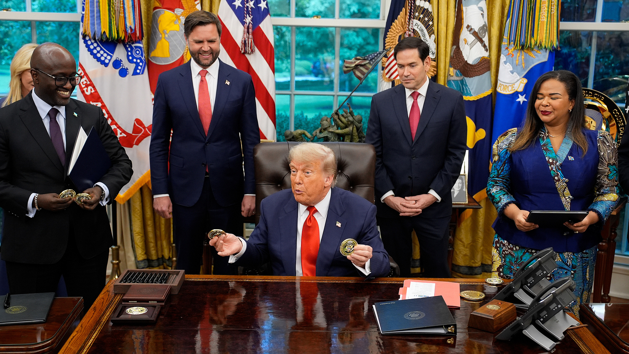 Rwandan Foreign Minister Olivier Nduhungirehe (from left), US Vice President JD Vance, US President Donald Trump, US Secretary of State Marco Rubio, and DR Congo Foreign Minister Therese Kayikwamba Wagner during a meeting at the White House in Washington, D.C., June 27, 2025. /CFP