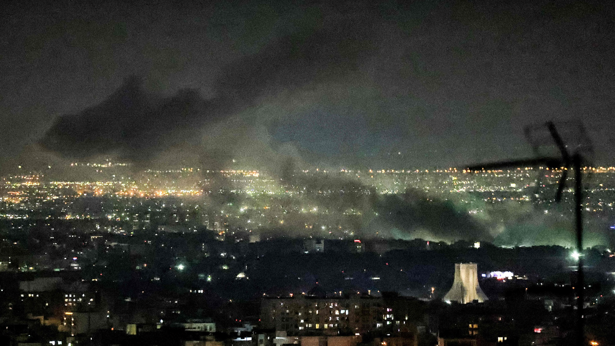 Thick smoke billows from the site of an airstrike, near Azadi Tower, Tehran, Iran, March 10, 2026. /Reuters. 