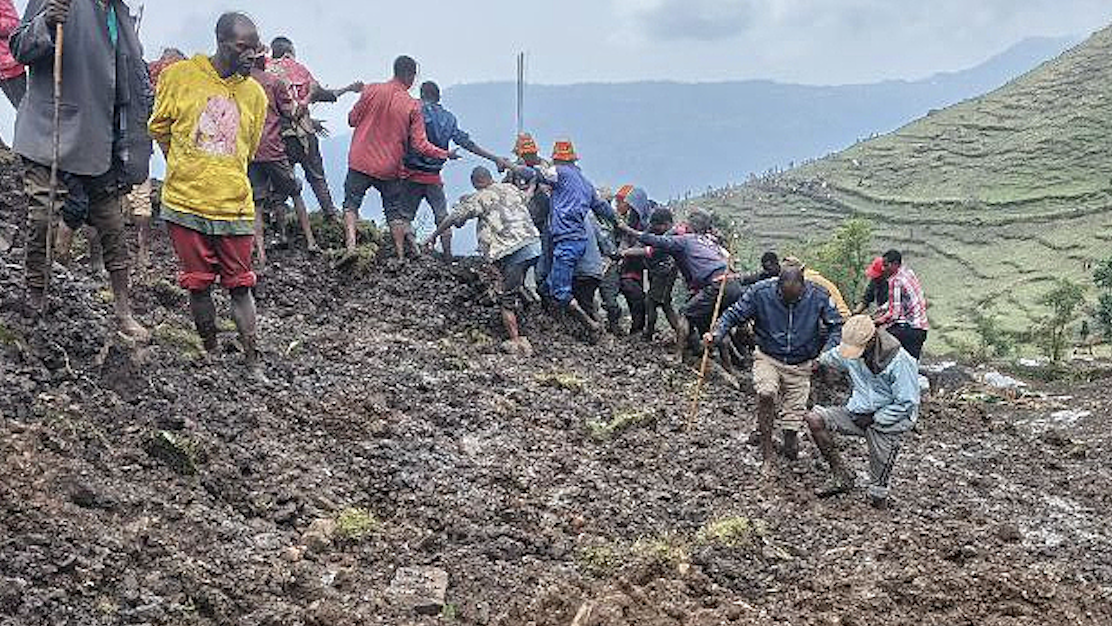 Locals search for the bodies of mudslide victims in the Gacho Baba district of the Gamo Zone in southern Ethiopia on Tuesday, March 10, 2026. /CFP