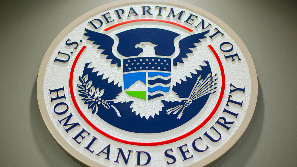 The Department of Homeland Security logo is seen during a news conference in Washington, February 25, 2015. /CFP