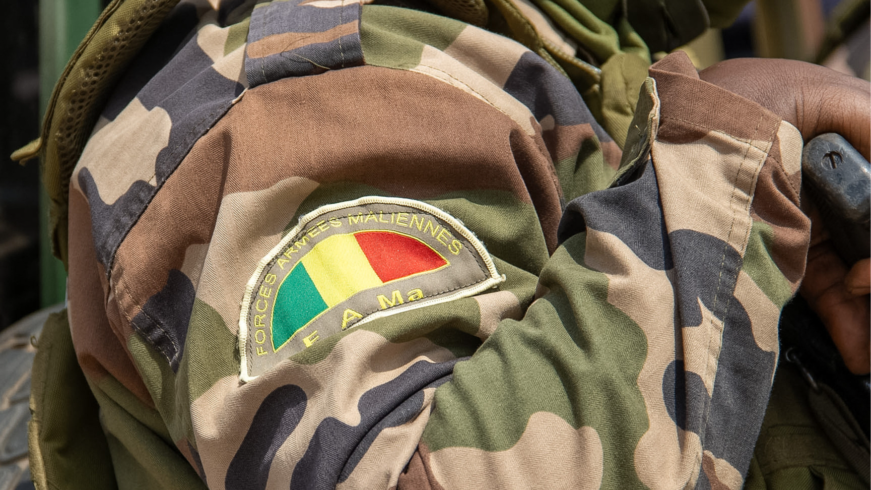 The insignia of the Malian Armed Forces (FAMA) appeared in the footage during a meeting between members of the Tamuzok Association and Malian authorities in Bamako, Mali, February 15, 2025. /CFP