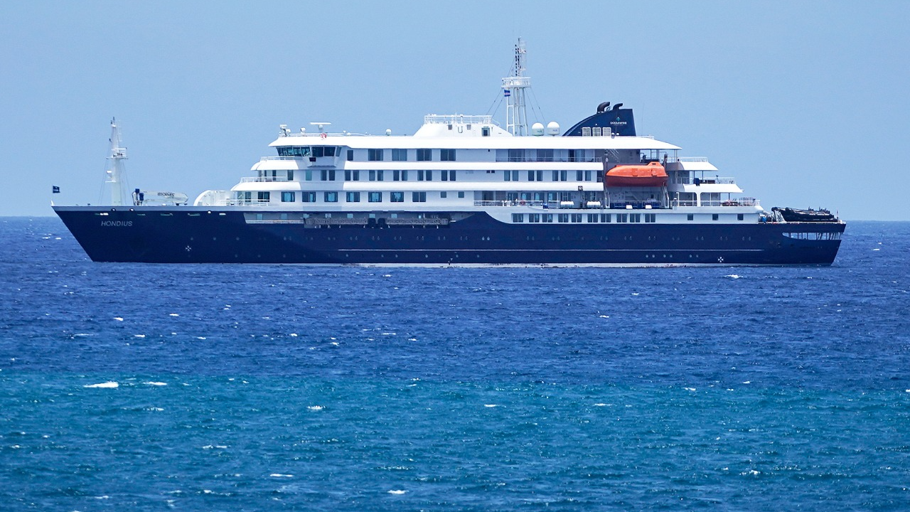 Cruise ship evacuation plans underway amid a hantavirus outbreak