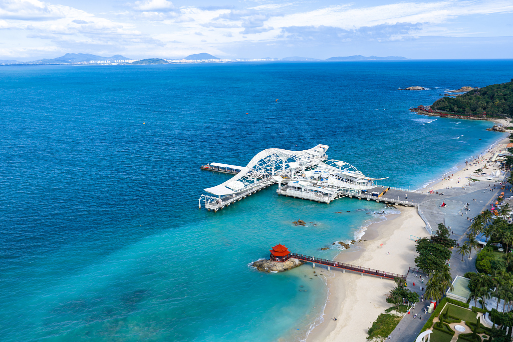 Aerial view of Wuzhizhou Island in Sanya, Hainan Province, December 15, 2025. /CFP
