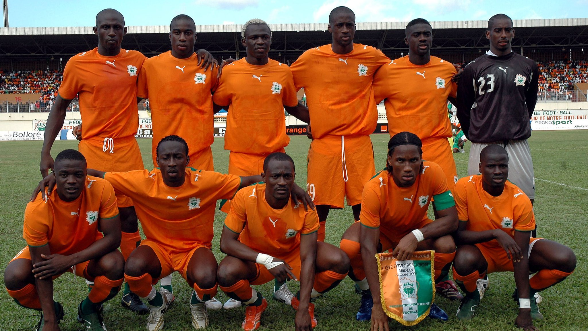 FILE: Côte d’Ivoire national football players pose for a team photo ahead of their Group A match against Gabon in the 2008 Africa Cup of Nations qualifiers on October 7, 2006, in Abidjan, Côte d’Ivoire. /CFP
