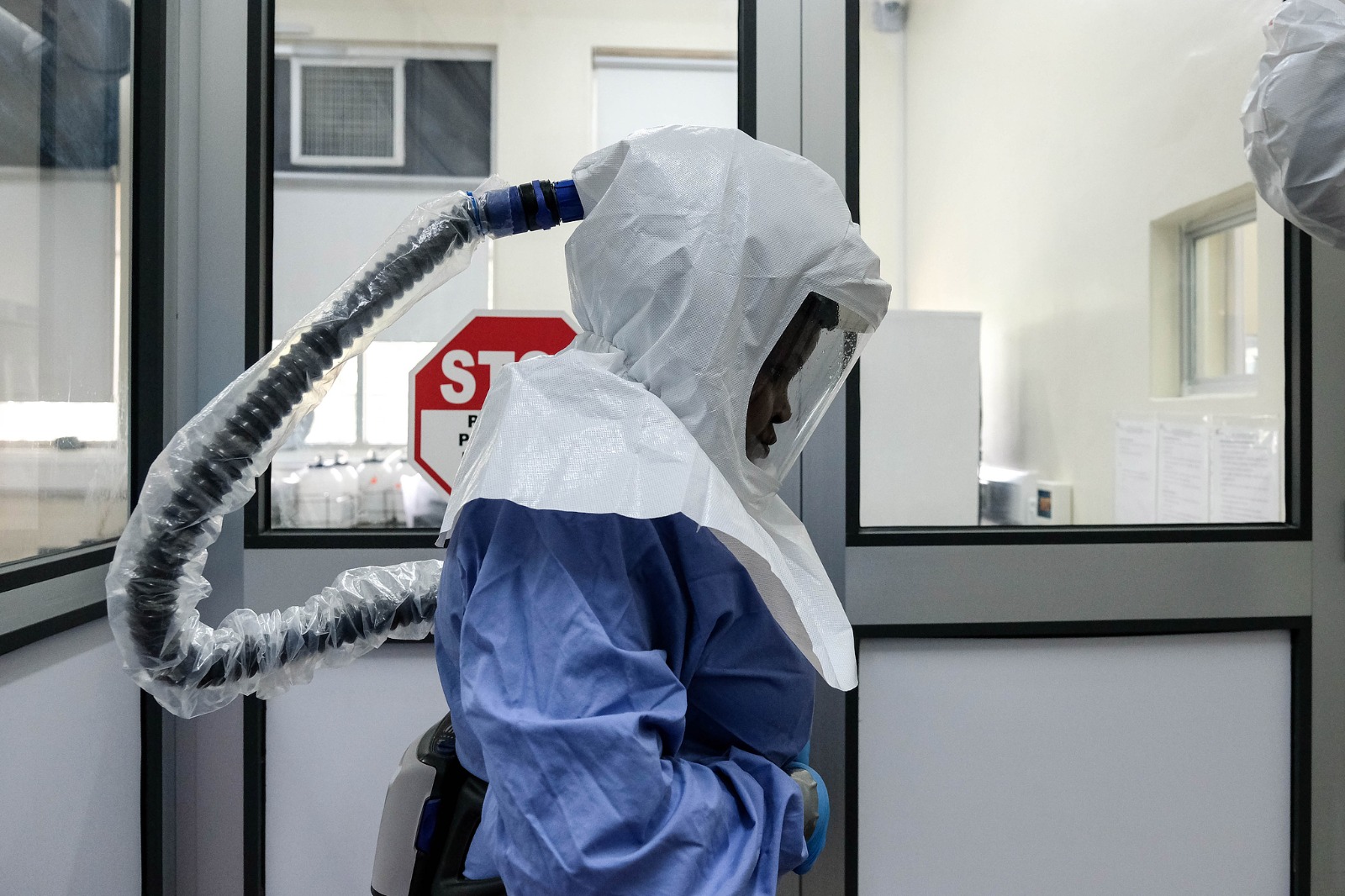 Laboratory Technologist, Sophia Mulei, prepares to enter the Viral Hemorrhagic Fever Laboratory at Uganda Virus Research Institute, in Entebbe, Uganda, on May 26, 2026. /CFP