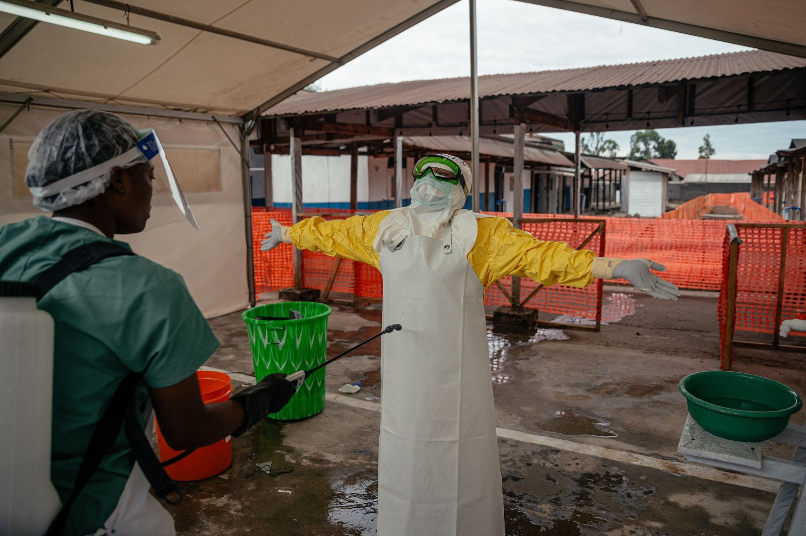 A health worker is disinfected at an Ebola treatment center in, North Kivu Province, DR Congo, on June 2, 2026. /CFP
