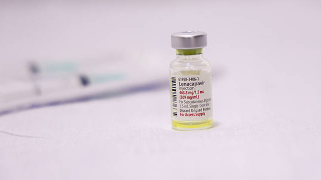 A dose of lenacapavir is administered during the drug rollout in Abuja on April 28, 2026. /CFP