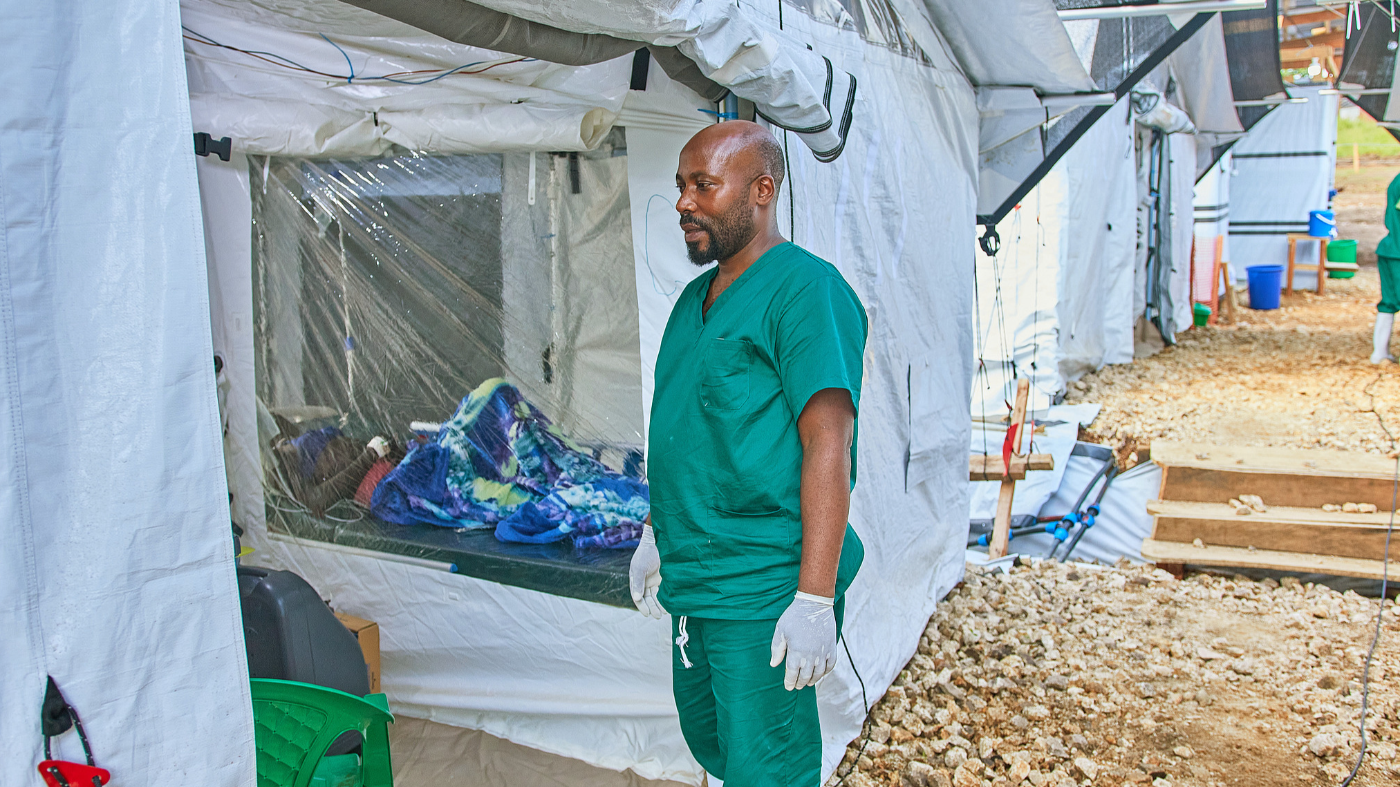 Oxford begins first human trial of Bundibugyo Ebola vaccine