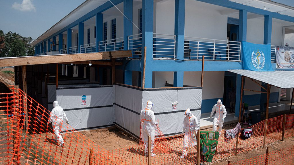 UN warns overcrowded displacement camps fuel Ebola threat in DR Congo