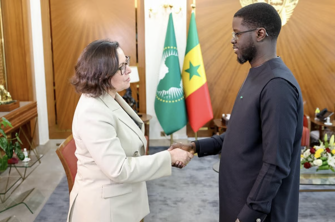 President Bassirou Diomaye Faye welcomes the IMF's mission chief for Senegal, Mercedes Vera Martin, at the Palace of the Republic in Dakar, January 21, 2026. /Office of the President of the Republic of Senegal