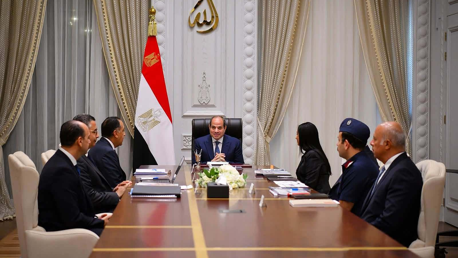 FILE: Egyptian President Abdel Fattah El-Sisi chairs a meeting with Prime Minister Mostafa Madbouly and a number of ministers and senior officials in El Alamein, Egypt, August 3, 2026. /CFP