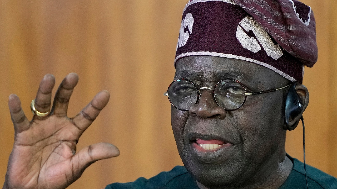Nigeria president orders prosecution over illegal miners' deaths
