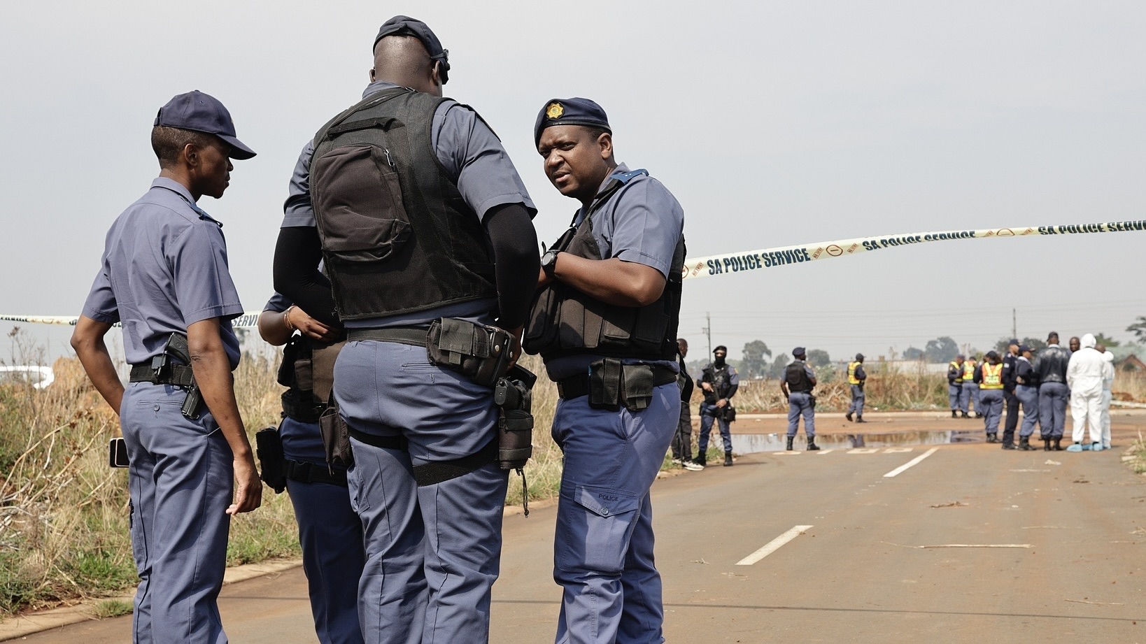 Members of the SAPS (South African Police Service) investigate at the scene where the body of one of the women was found dumped by the roadside in Boksburg, Johannesburg, South Africa, September 17, 2026. /CFP