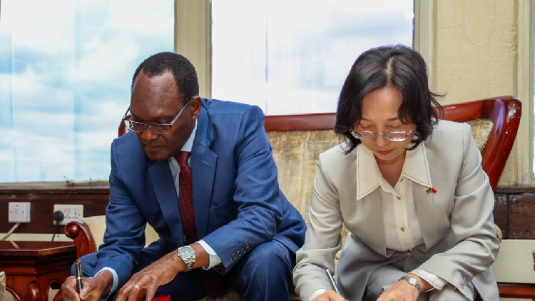 China extends $2 million grant to Kenya for Ebola and drought
