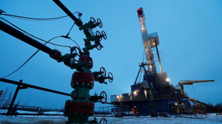 Oil price crashes below $0 a barrel for the first time in history - CGTN